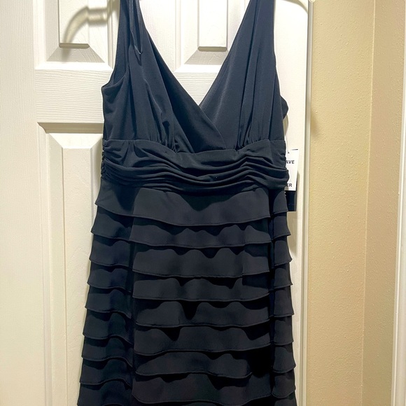 Little black dress - Picture 1 of 2